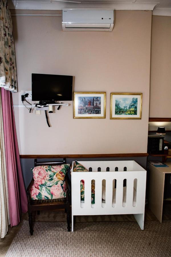 Woodpecker Guesthouse Ficksburg Luaran gambar