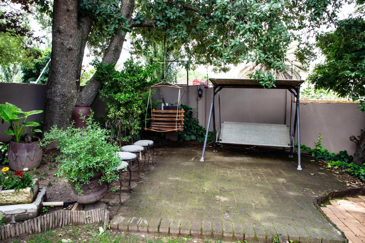 Woodpecker Guesthouse Ficksburg Luaran gambar