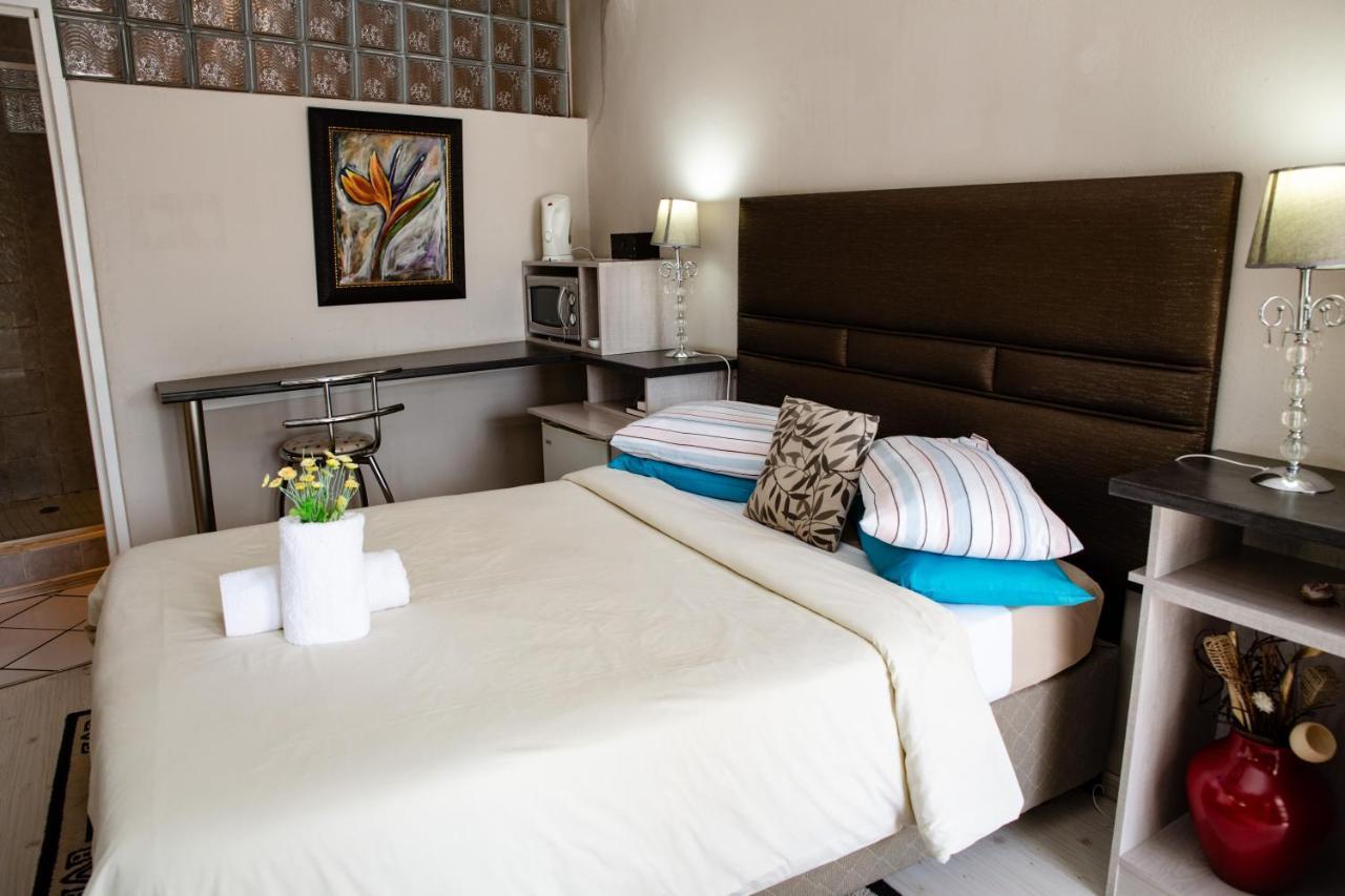 Woodpecker Guesthouse Ficksburg Luaran gambar