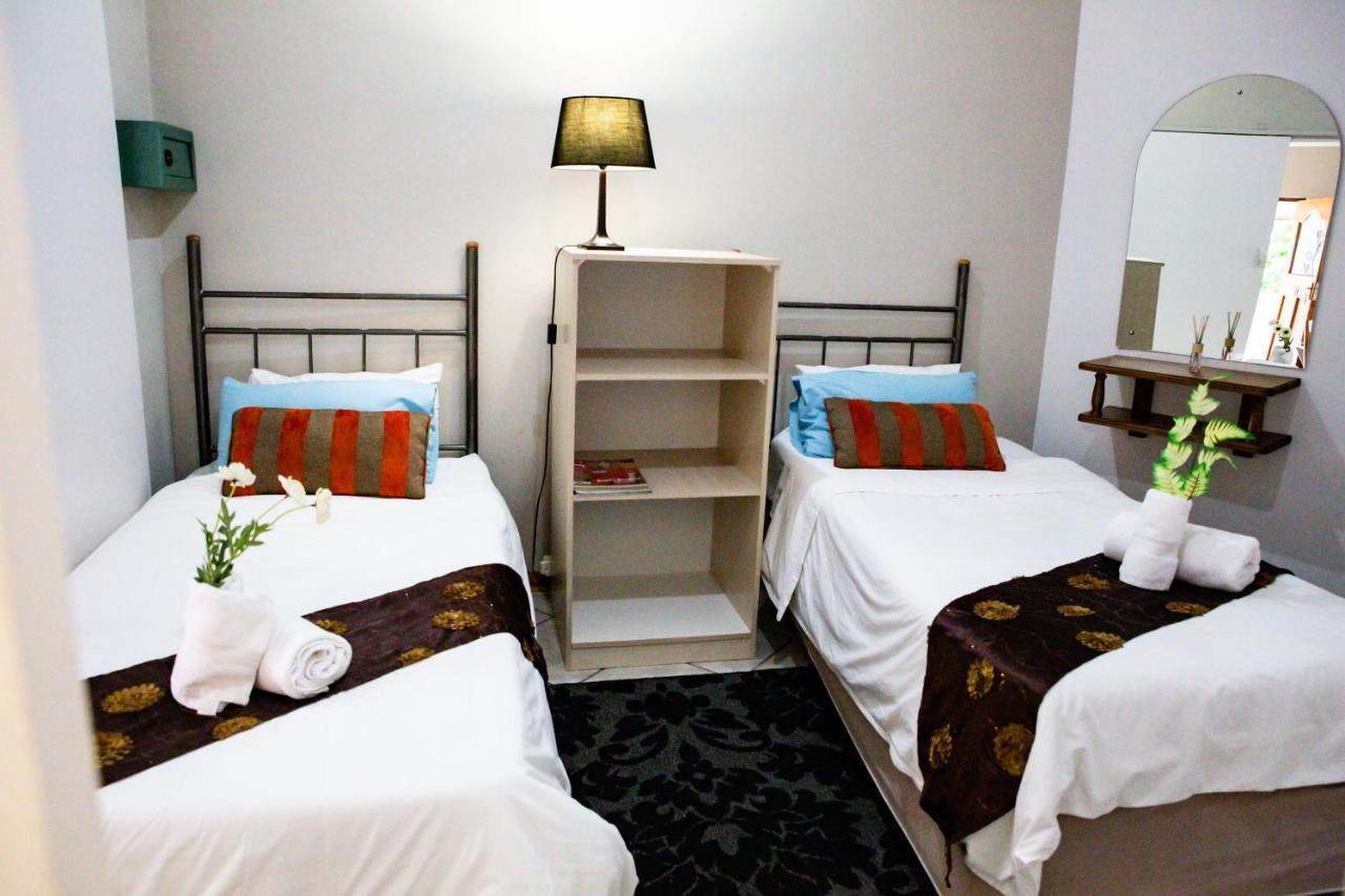 Woodpecker Guesthouse Ficksburg Luaran gambar